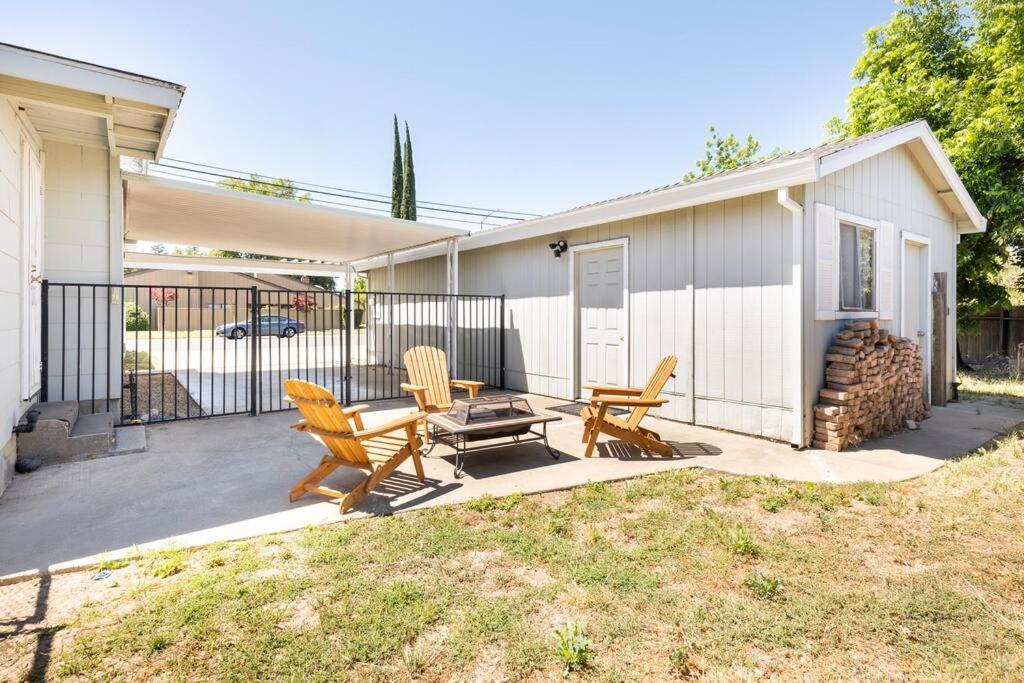 Misha's Hunn Yuba City